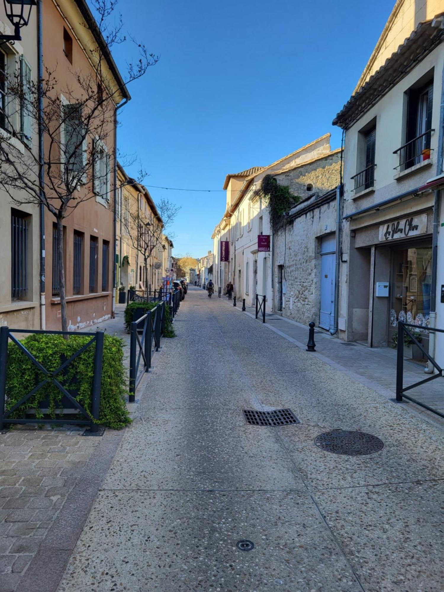 Maison Atypique Coeur De Village Historique Villeneuve-lès-Avignon Esterno foto